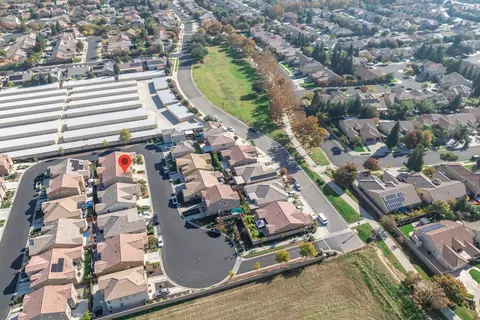 View/Area - 2449 Lombard Ln, Clovis, CA 93619 photo 5 of 9