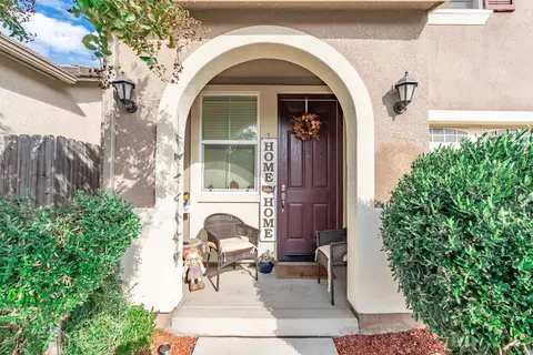 Exterior - 2449 Lombard Ln, Clovis, CA 93619 photo 3 of 7