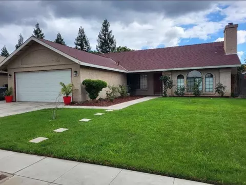 1490 Fir Ave, Clovis, CA 93611