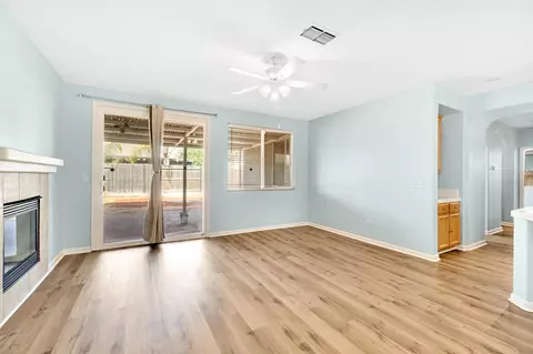 1049 Stanford Ave, Madera, CA 93637 photo 11