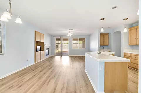 1049 Stanford Ave, Madera, CA 93637 photo 12