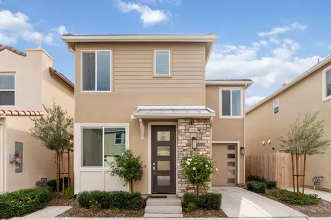 1106 Significant Way W, Madera, CA 93636