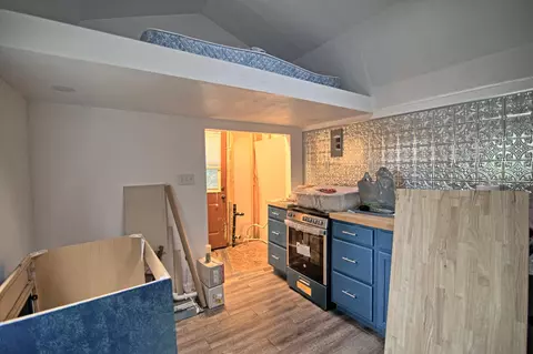 Kitchen - 48585 Todd Eymann, Miramonte, CA 93641 photo 2 of 2
