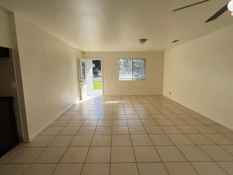 145 E Oleander Ave, Fresno, CA 93706