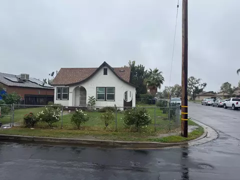 1409 N Divisadero St, Visalia, CA 93291