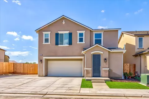 882 Amanecer Ave, Clovis, CA 93619
