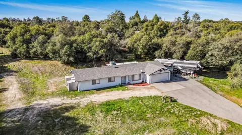 31643 Buck Run Ln, Coarsegold, CA 93614