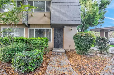 5138 E Ashlan Ave #101, Fresno, CA 93727