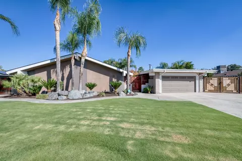 833 S Stanford Ave, Fresno, CA 93727
