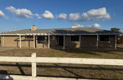 17067 Avon Way, Madera, CA 93638