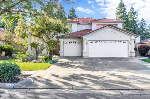 742 N Marion Ave, Clovis, CA 93611