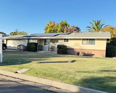 1415 Winter St, Kingsburg, CA 93631