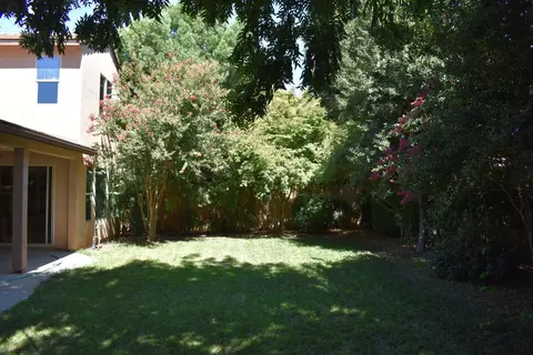 Exterior - 3154 Mitchell Ave, Clovis, CA 93619 photo 6 of 8