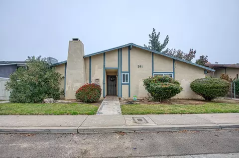 541 W Ashlan, Clovis, CA 93612