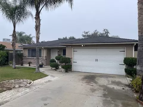 641 Kern, Kingsburg, CA 93631