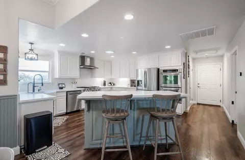 Kitchen - 37143 Avenue 16, Madera, CA 93636 photo 1 of 12