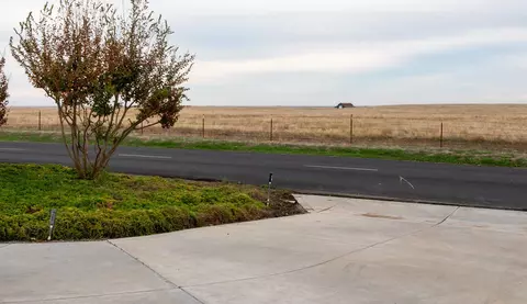 Exterior - 37143 Avenue 16, Madera, CA 93636 photo 4 of 21