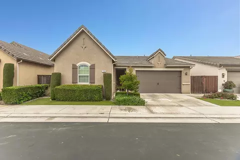 7133 N Generation Dr, Fresno, CA 93711