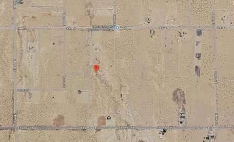 0 Vic Avenue Q 183, Palmdale, CA 93591 photo 2