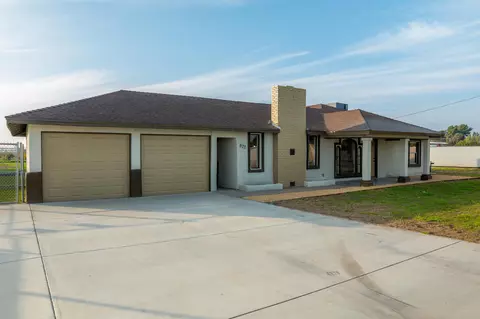 827 N Mccall Ave, Sanger, CA 93657