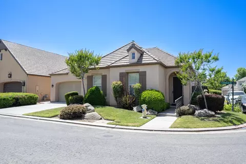 1778 N Osmun Ave, Clovis, CA 93619