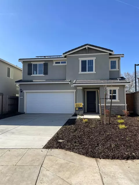971 N Filbert Ave, Fresno, CA 93727