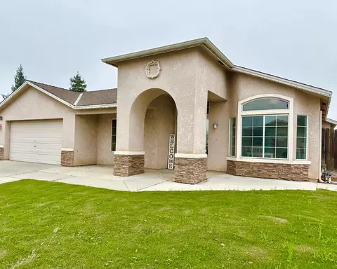 5574 W Pine Ave, Fresno, CA 93722