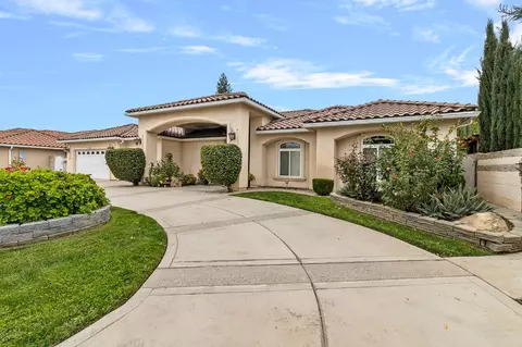 3255 Hollow Ave, Madera, CA 93637