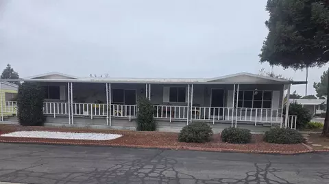 1300 W Olson Ave #73, Reedley, CA 93654
