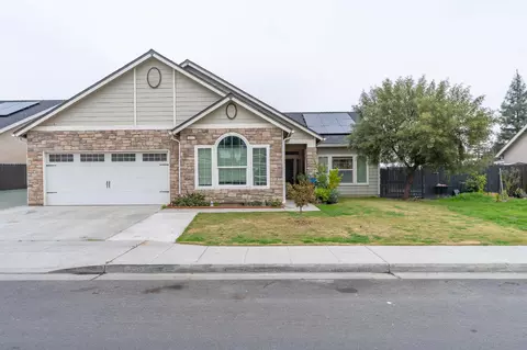 5302 W Homan Ave, Fresno, CA 93722