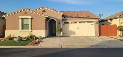 2153 Lombard Ln, Clovis, CA 93619 photo 1