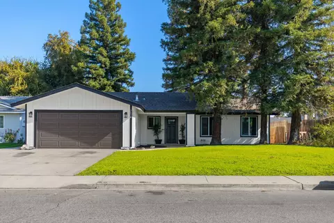 2634 N Elm St, Visalia, CA 93291