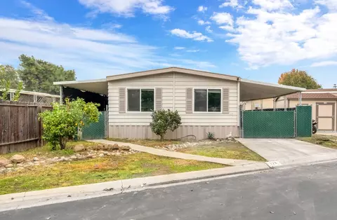 9360 N Blackstone Ave #174, Fresno, CA 93720
