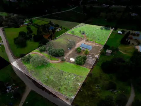 36712 Pebble Ln, Yokuts Valley, CA 93675