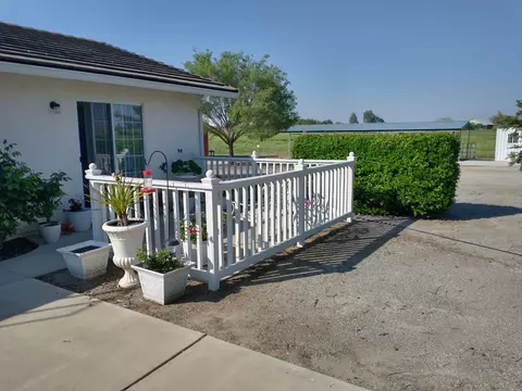 Exterior - 37647 Verde Ave, Madera, CA 93636 photo 3 of 6