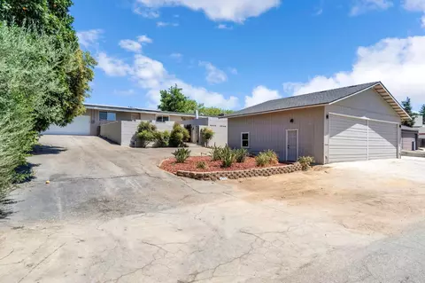 4222 W Alluvial Ave, Fresno, CA 93722