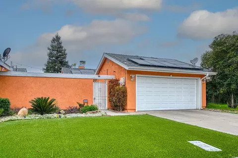 2715 N Marty Ave, Fresno, CA 93722