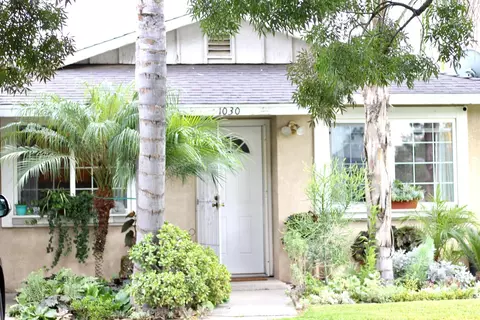 1030 N Stover, Visalia, CA 93292