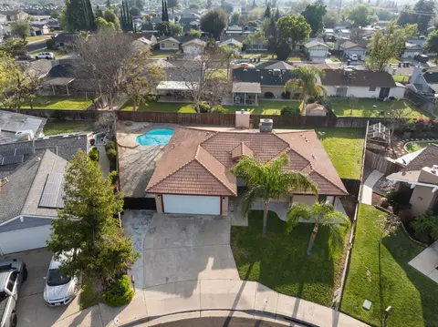 View/Area - 555 W Ashcroft Ave, Clovis, CA 93612 photo 1 of 3
