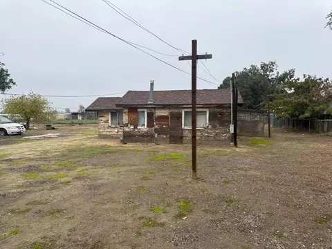 1722 W California Ave, Fresno, CA 93706