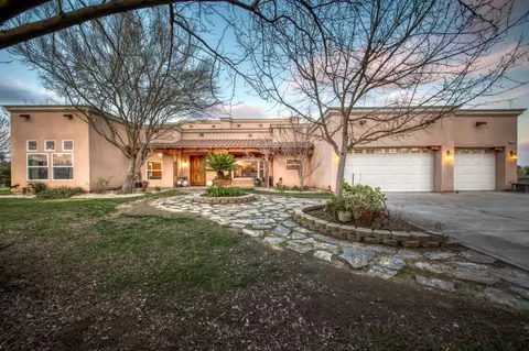 17433 El Dorado Dr, Madera, CA 93638