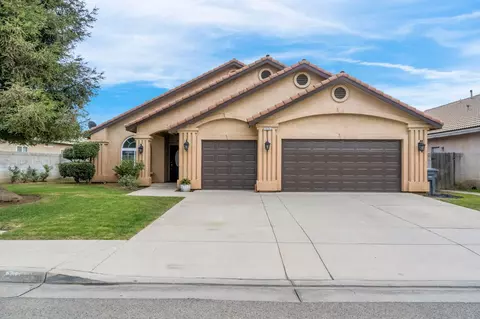 2634 Marie Dr, Madera, CA 93637