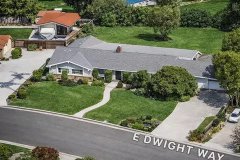 5877 E Dwight Way, Fresno, CA 93727