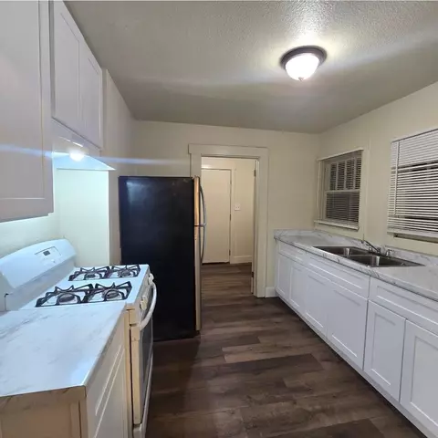 5251 N State St, Fresno, CA 93722