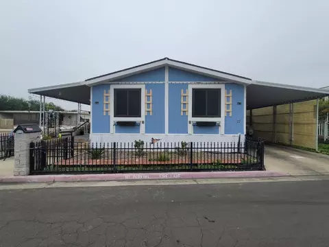 1401 E Paige Ave, Tulare, CA 93274