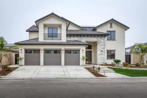 11574 N Range View Dr, Fresno, CA 93730