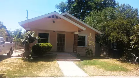 1327 N Ferger Ave, Fresno, CA 93728