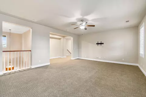 Living - 4199 N Quail Xing, Clovis, CA 93619 photo 11 of 12