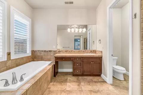 Bath - 4199 N Quail Xing, Clovis, CA 93619 photo 1 of 6