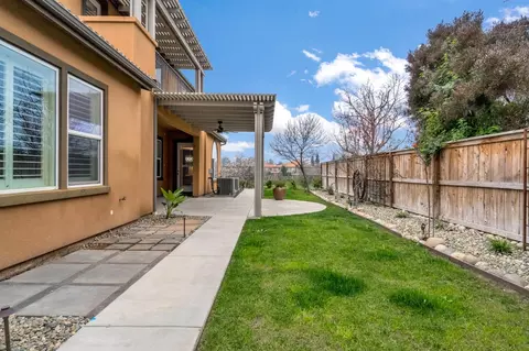 Exterior - 4199 N Quail Xing, Clovis, CA 93619 photo 9 of 9